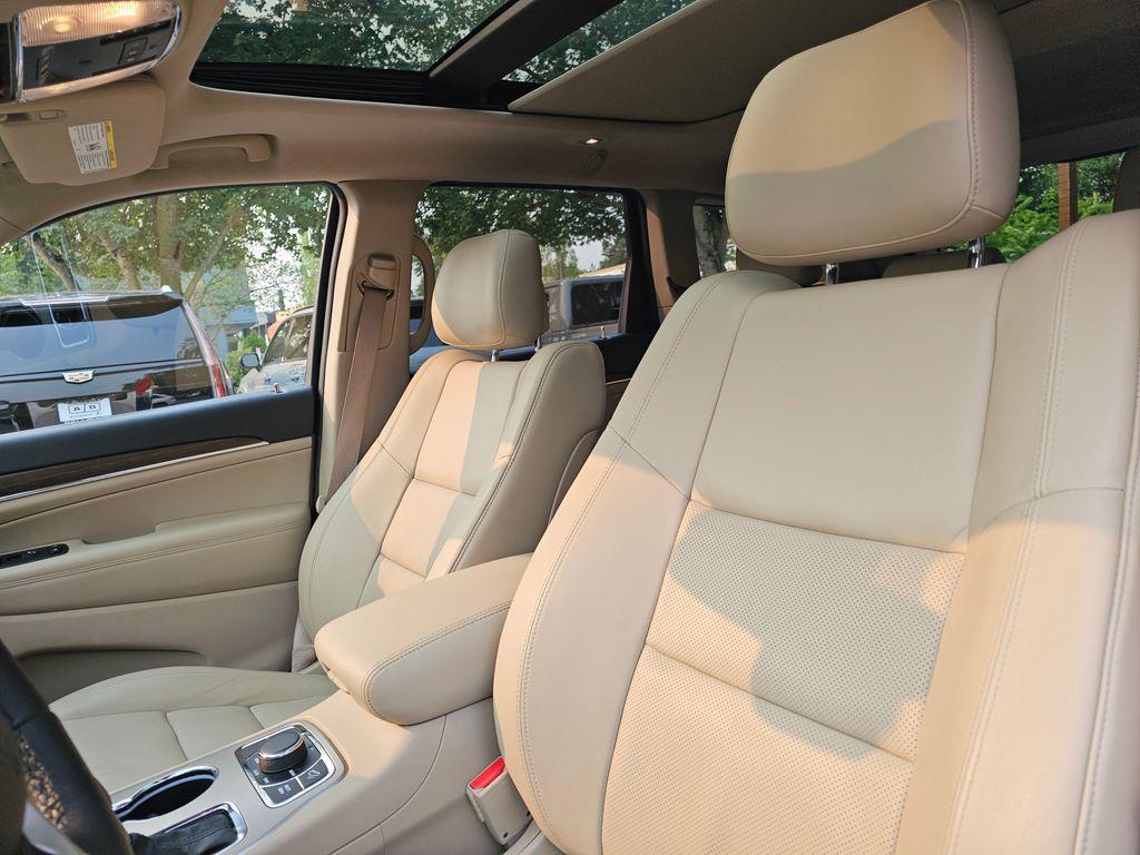 used 2016 Jeep Grand Cherokee car, priced at $13,990