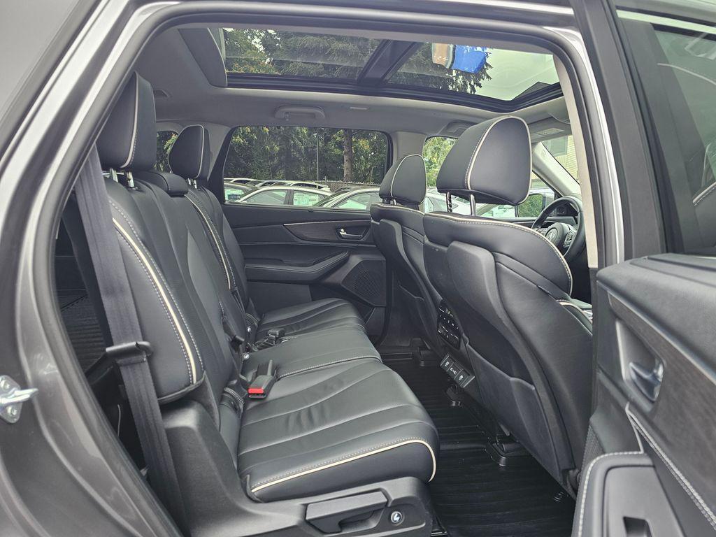 used 2023 Acura MDX car, priced at $47,550