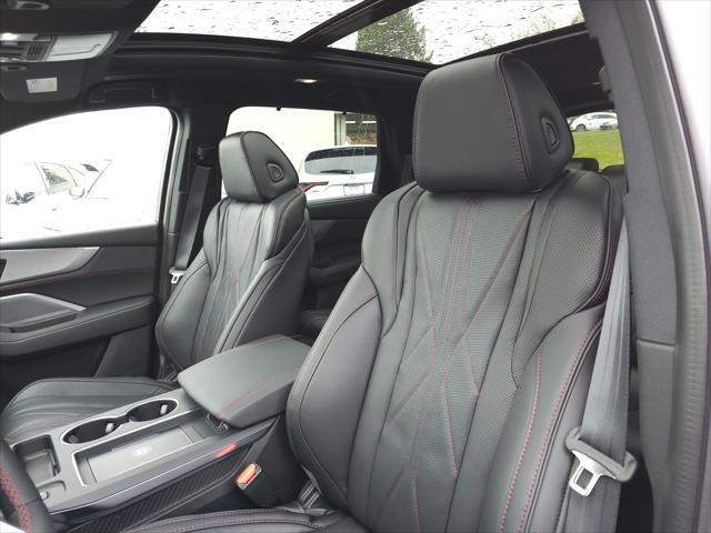 new 2025 Acura MDX car, priced at $70,250