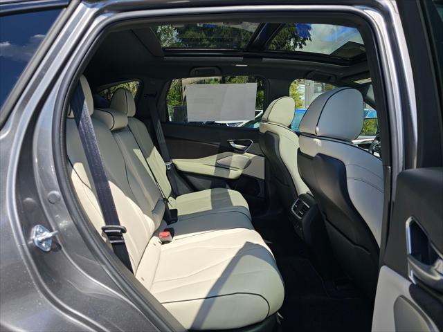 new 2025 Acura RDX car, priced at $56,400
