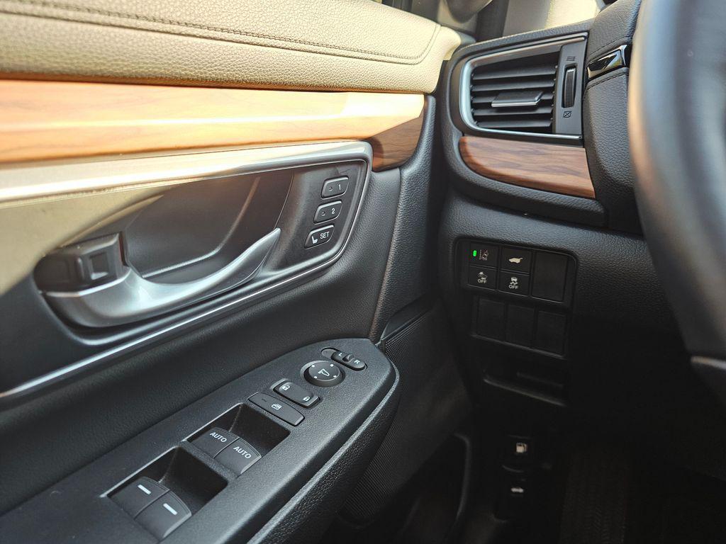 used 2022 Honda CR-V car, priced at $33,990