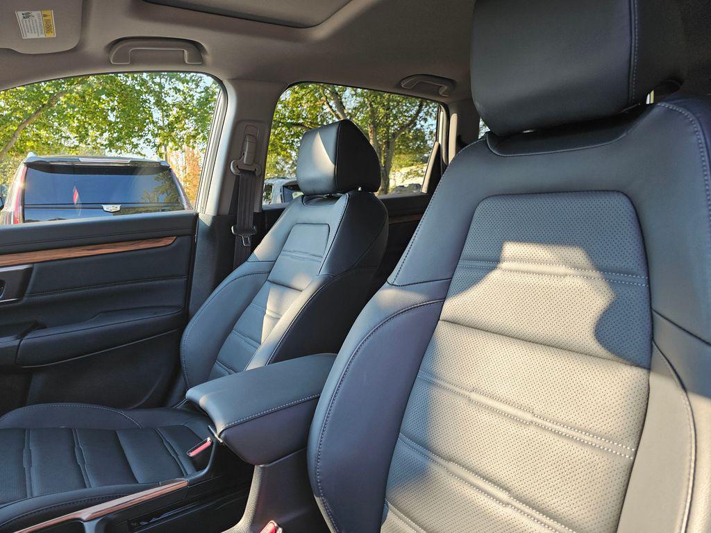 used 2022 Honda CR-V car, priced at $33,990