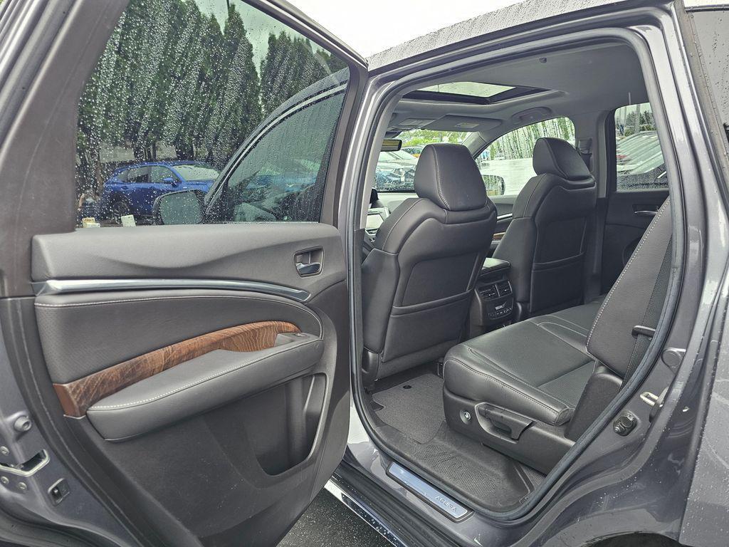 used 2019 Acura MDX car, priced at $26,788