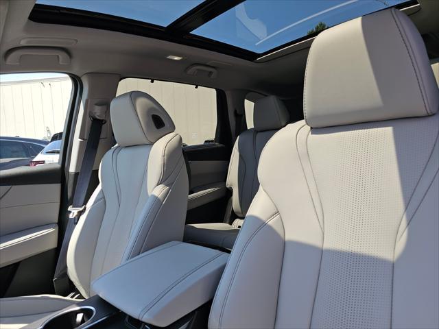 new 2025 Acura MDX car, priced at $60,150