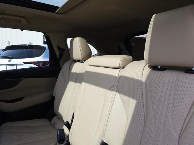 new 2025 Acura MDX car, priced at $68,250