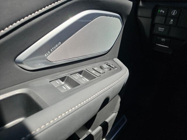 used 2022 Acura RDX car, priced at $40,550