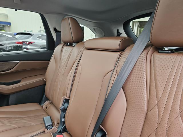 new 2025 Acura MDX car, priced at $68,250
