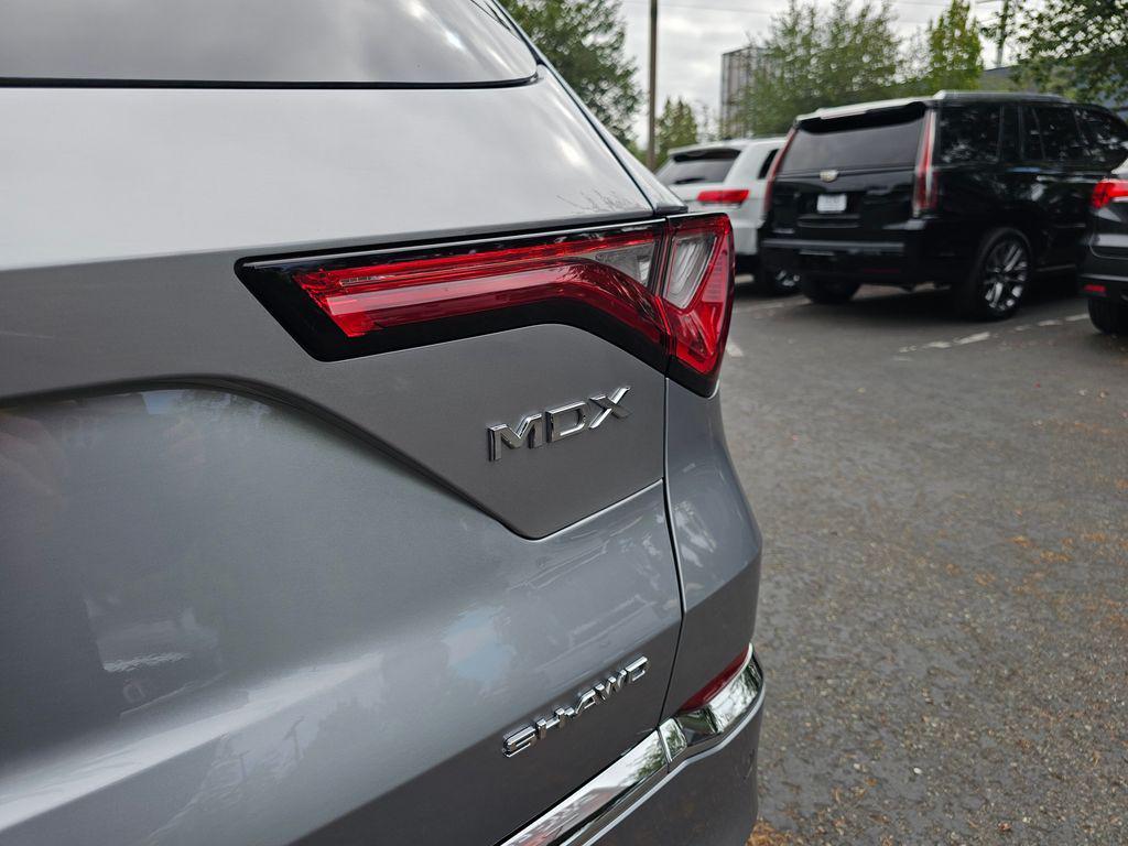 used 2024 Acura MDX car, priced at $52,550
