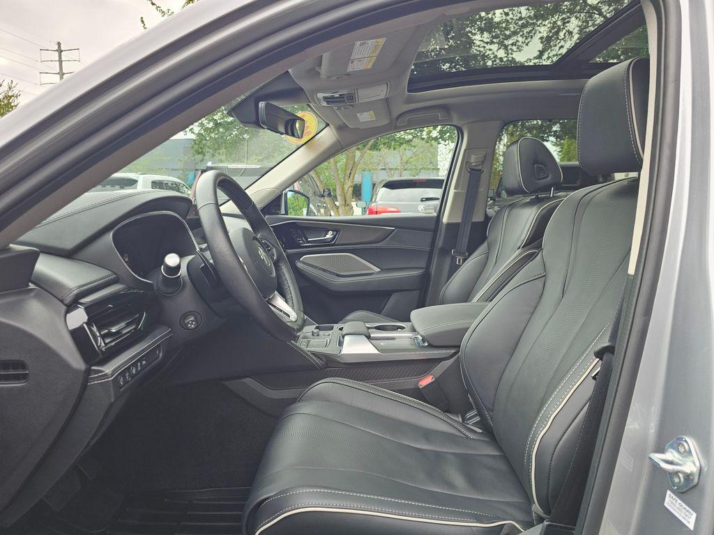 used 2024 Acura MDX car, priced at $52,550