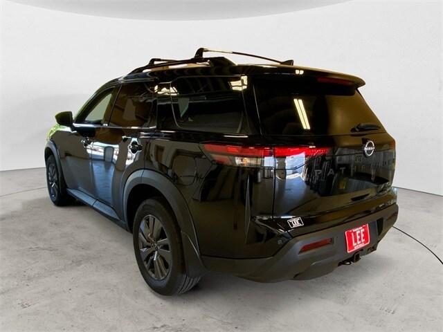 new 2024 Nissan Pathfinder car, priced at $44,385