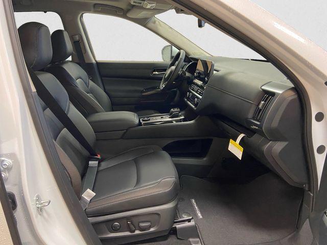 new 2025 Nissan Pathfinder car, priced at $48,065