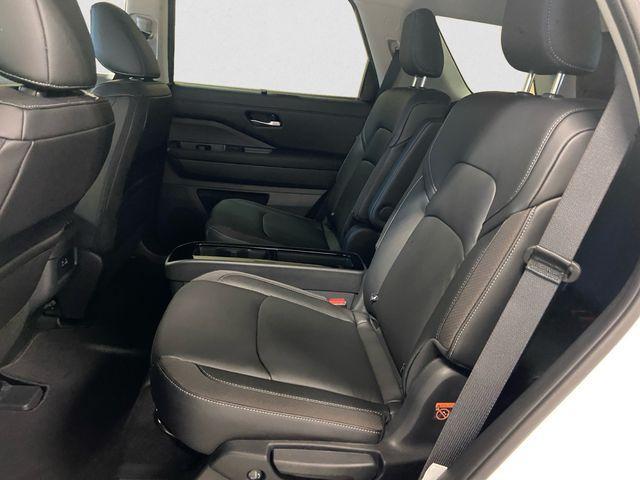 new 2025 Nissan Pathfinder car, priced at $48,065
