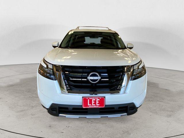 new 2025 Nissan Pathfinder car, priced at $45,005