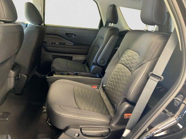 new 2025 Nissan Pathfinder car, priced at $43,040