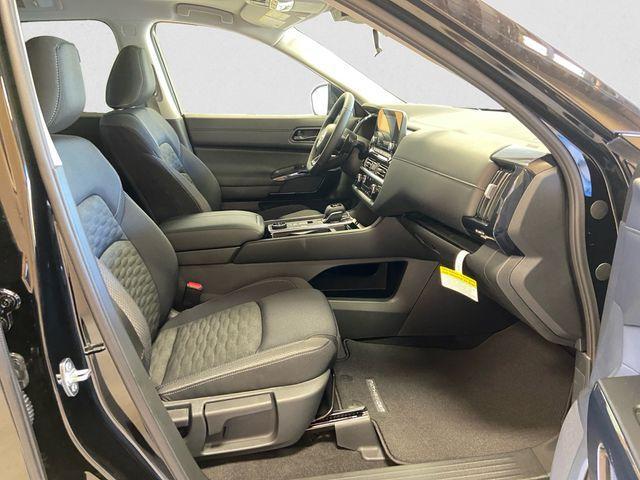 new 2025 Nissan Pathfinder car, priced at $43,040