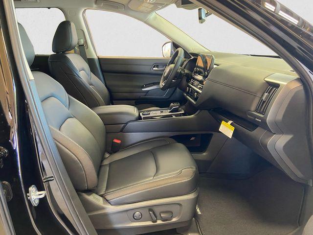 new 2025 Nissan Pathfinder car, priced at $46,255