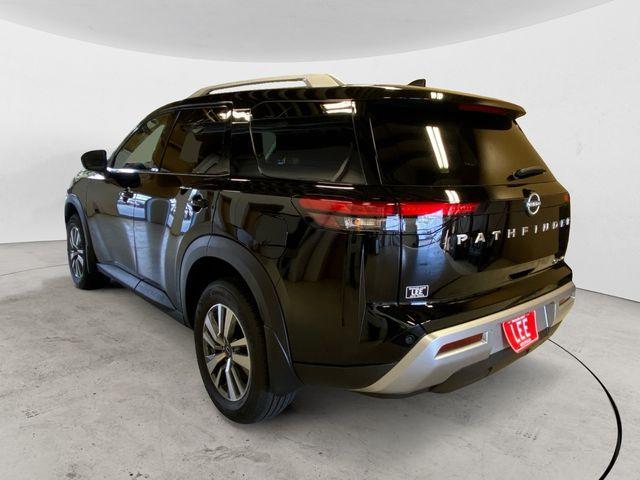 new 2025 Nissan Pathfinder car, priced at $43,975