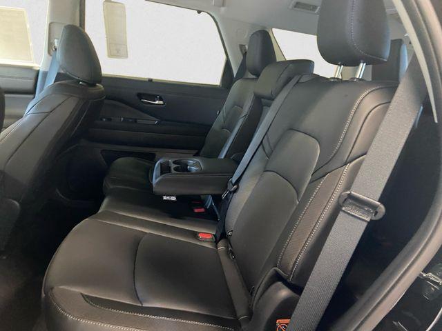 new 2025 Nissan Pathfinder car, priced at $43,975