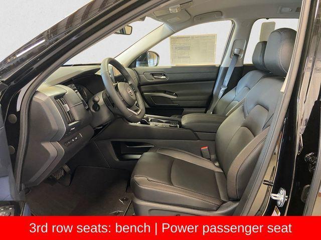 new 2025 Nissan Pathfinder car, priced at $43,975