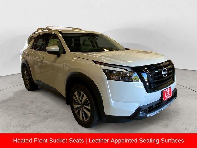new 2025 Nissan Pathfinder car, priced at $43,865