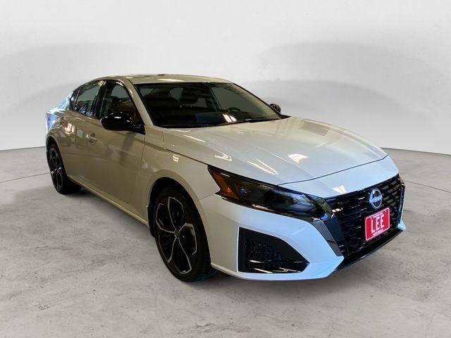 new 2025 Nissan Altima car, priced at $33,979