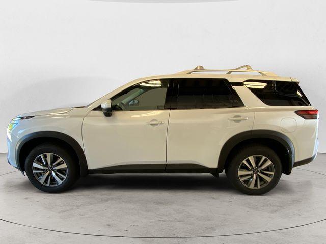 new 2025 Nissan Pathfinder car, priced at $42,385
