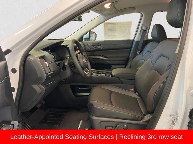 new 2025 Nissan Pathfinder car, priced at $44,875
