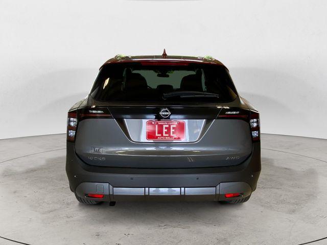new 2025 Nissan Kicks car, priced at $29,210
