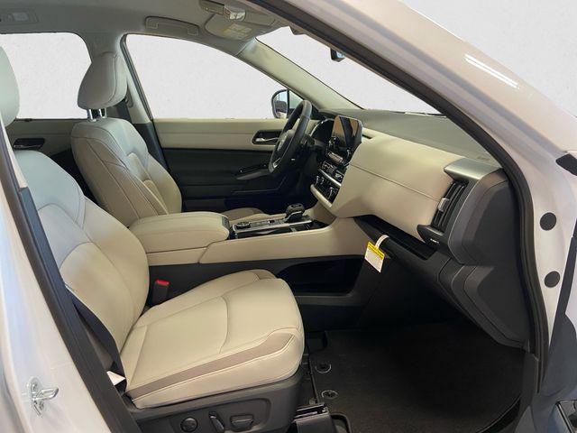 new 2025 Nissan Pathfinder car, priced at $43,450