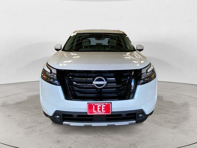 new 2025 Nissan Pathfinder car, priced at $43,450