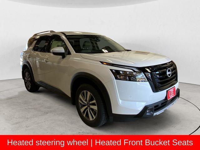 new 2025 Nissan Pathfinder car, priced at $43,450