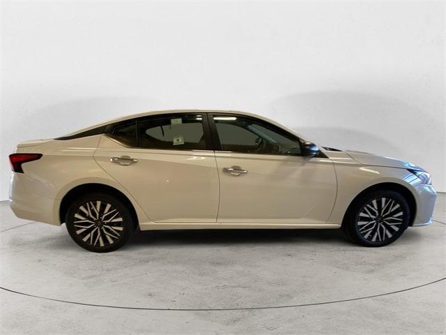 new 2024 Nissan Altima car, priced at $29,595