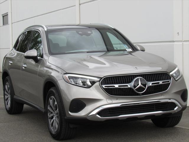 new 2024 Mercedes-Benz GLC 300 car, priced at $58,045