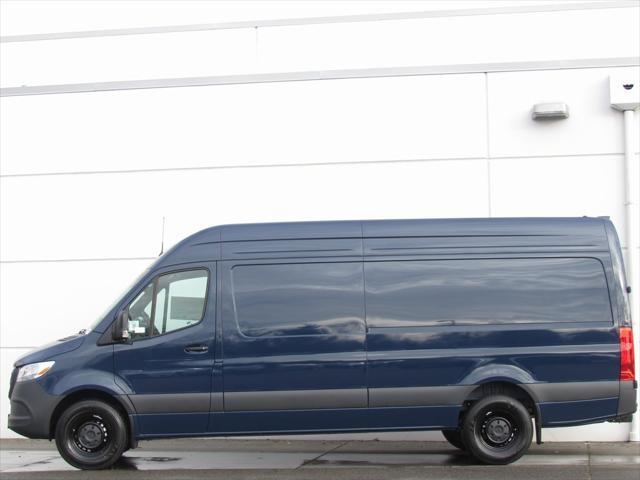 new 2025 Mercedes-Benz Sprinter 2500 car, priced at $70,074