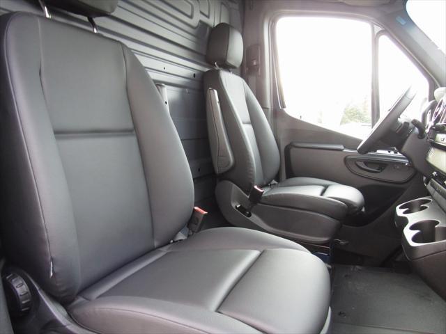 new 2025 Mercedes-Benz Sprinter 2500 car, priced at $70,074