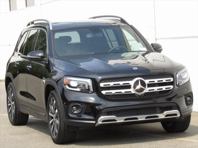 new 2023 Mercedes-Benz GLB 250 car, priced at $50,645