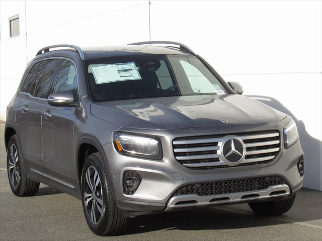 new 2024 Mercedes-Benz GLB 250 car, priced at $53,115