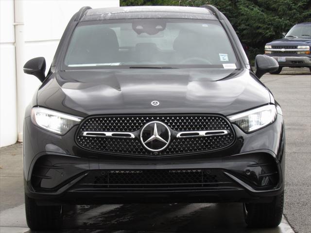 new 2024 Mercedes-Benz GLC 300 car, priced at $61,925