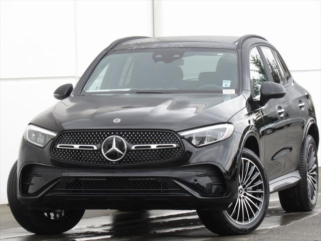 new 2024 Mercedes-Benz GLC 300 car, priced at $61,925