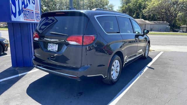 used 2017 Chrysler Pacifica car, priced at $13,995