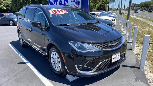 used 2017 Chrysler Pacifica car, priced at $13,995