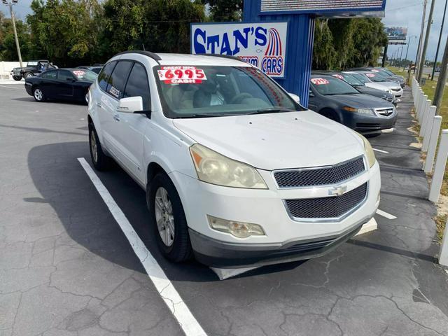 used 2010 Chevrolet Traverse car, priced at $6,995