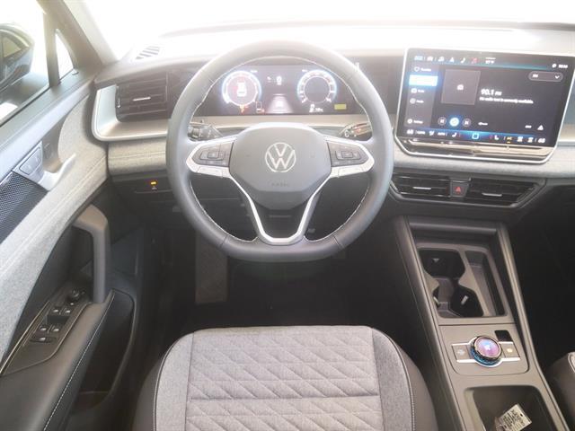 new 2025 Volkswagen Tiguan car, priced at $31,811