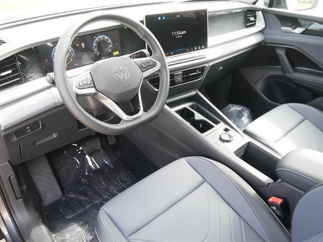 new 2025 Volkswagen Tiguan car, priced at $34,716