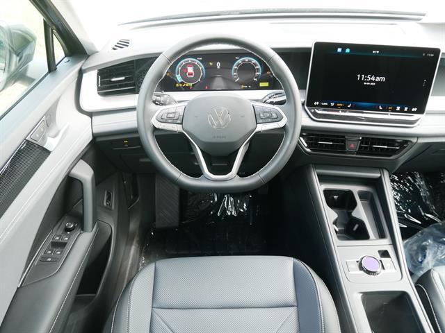 new 2025 Volkswagen Tiguan car, priced at $34,716