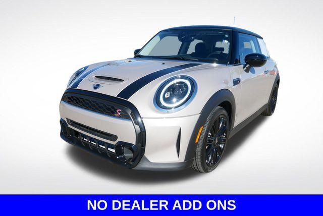 used 2024 MINI Hardtop car, priced at $30,000