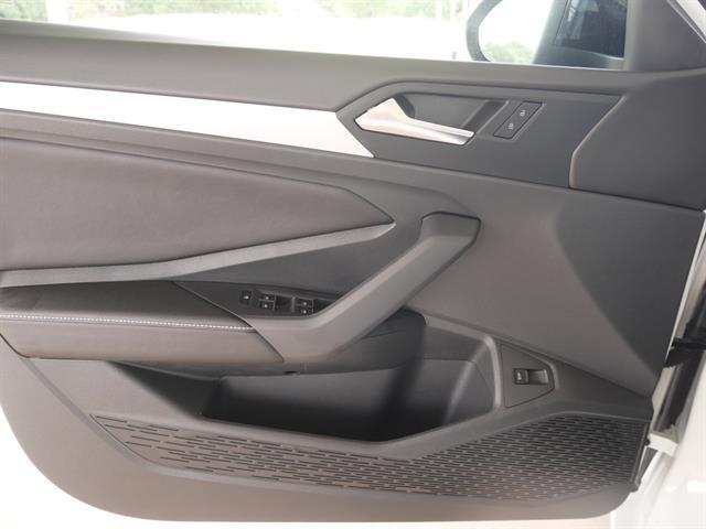 new 2025 Volkswagen Jetta car, priced at $24,916