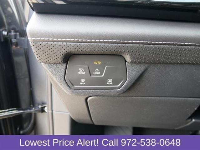 new 2025 Volkswagen Atlas car, priced at $43,216