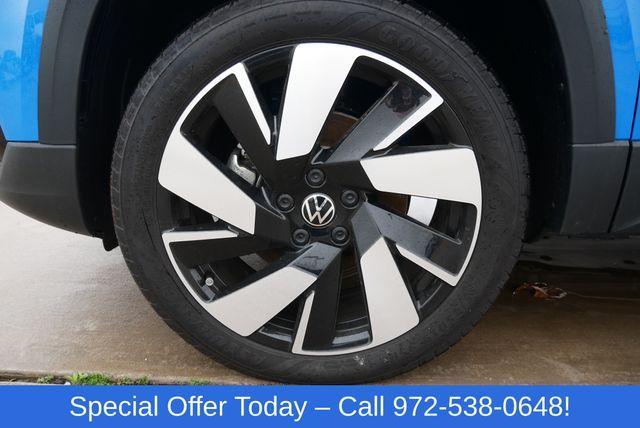 new 2024 Volkswagen Taos car, priced at $31,999