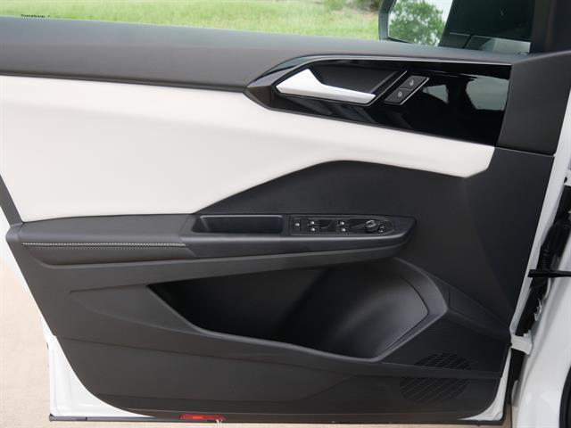 new 2025 Volkswagen Taos car, priced at $27,083